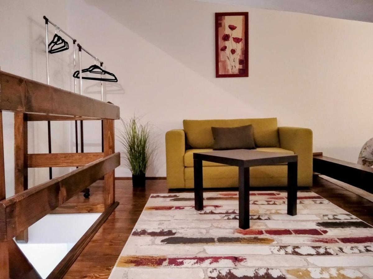 Lovely Central Apartment Brasov Exterior photo