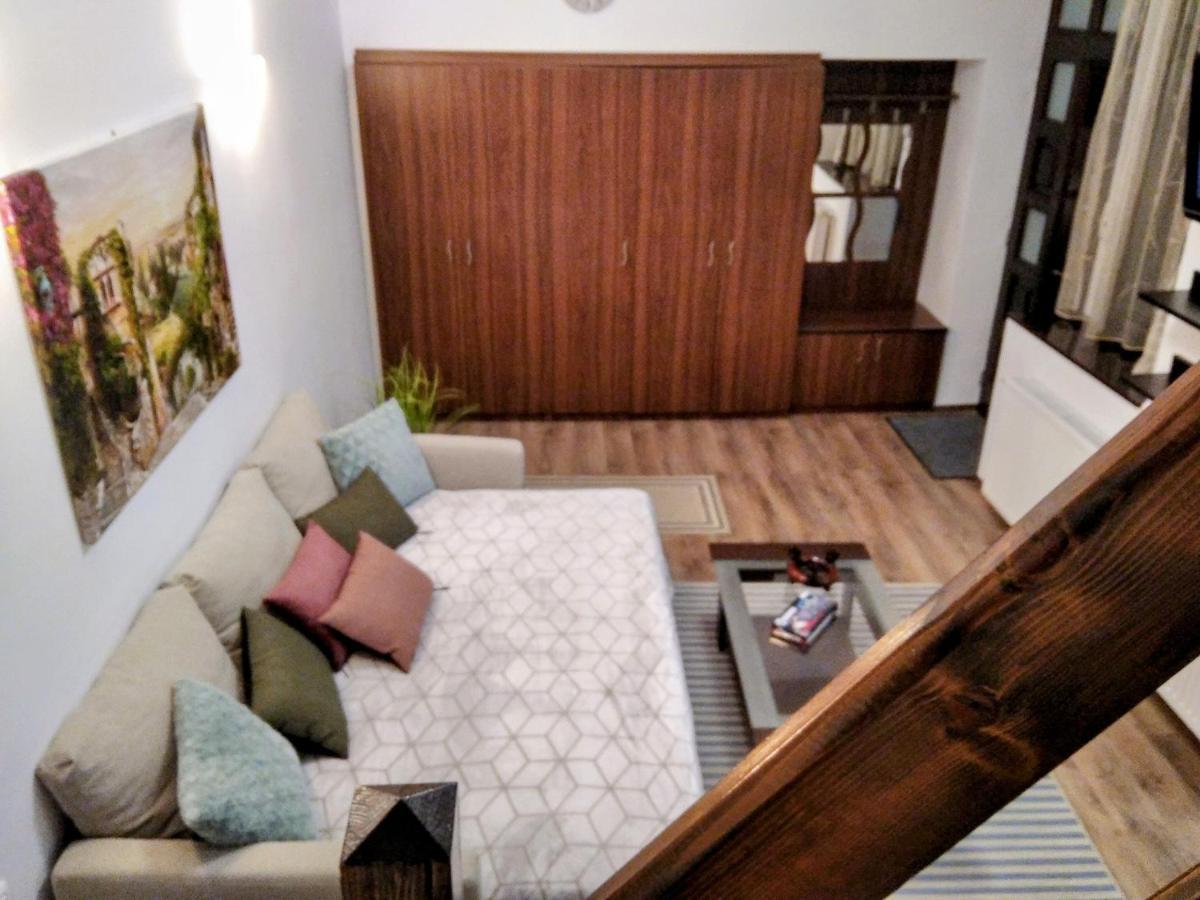 Lovely Central Apartment Brasov Exterior photo