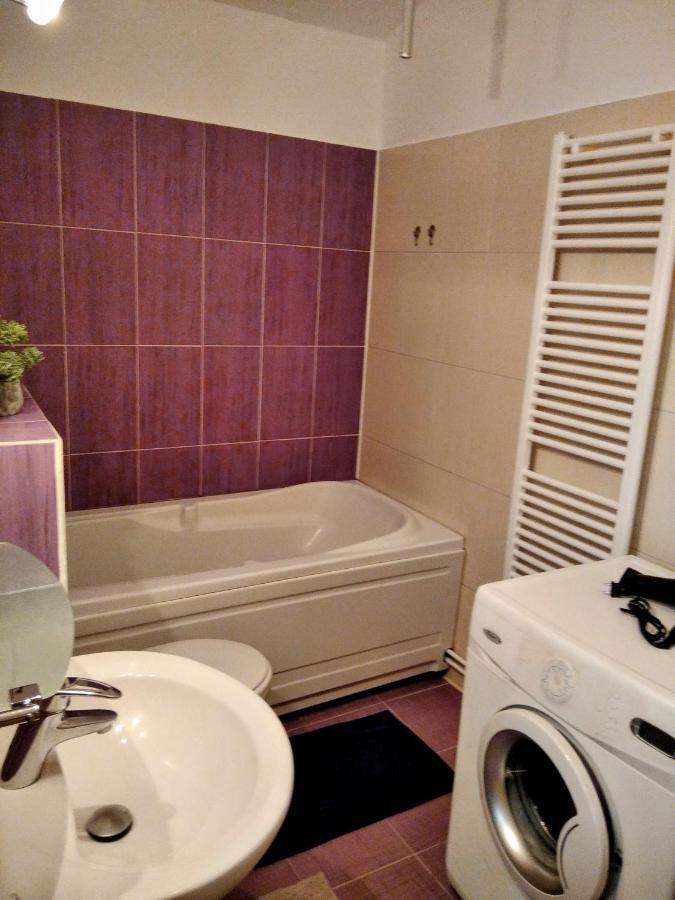 Lovely Central Apartment Brasov Exterior photo