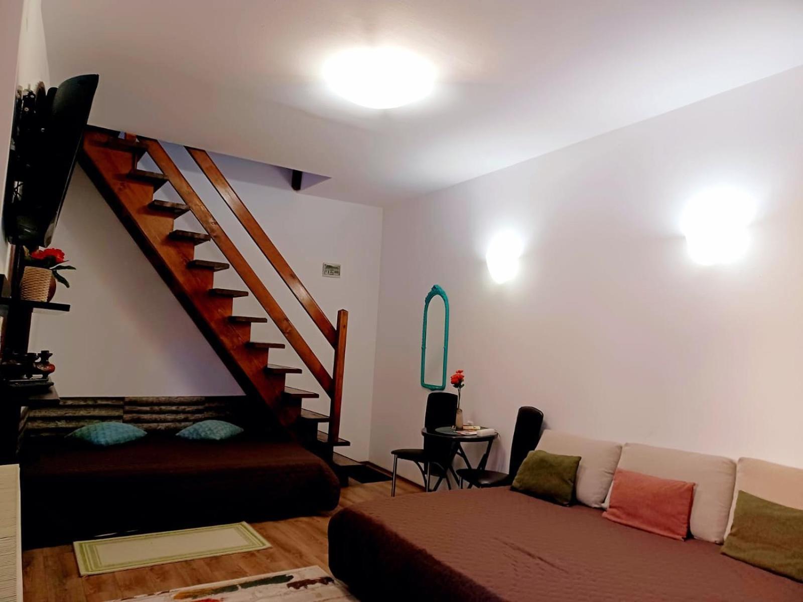 Lovely Central Apartment Brasov Exterior photo