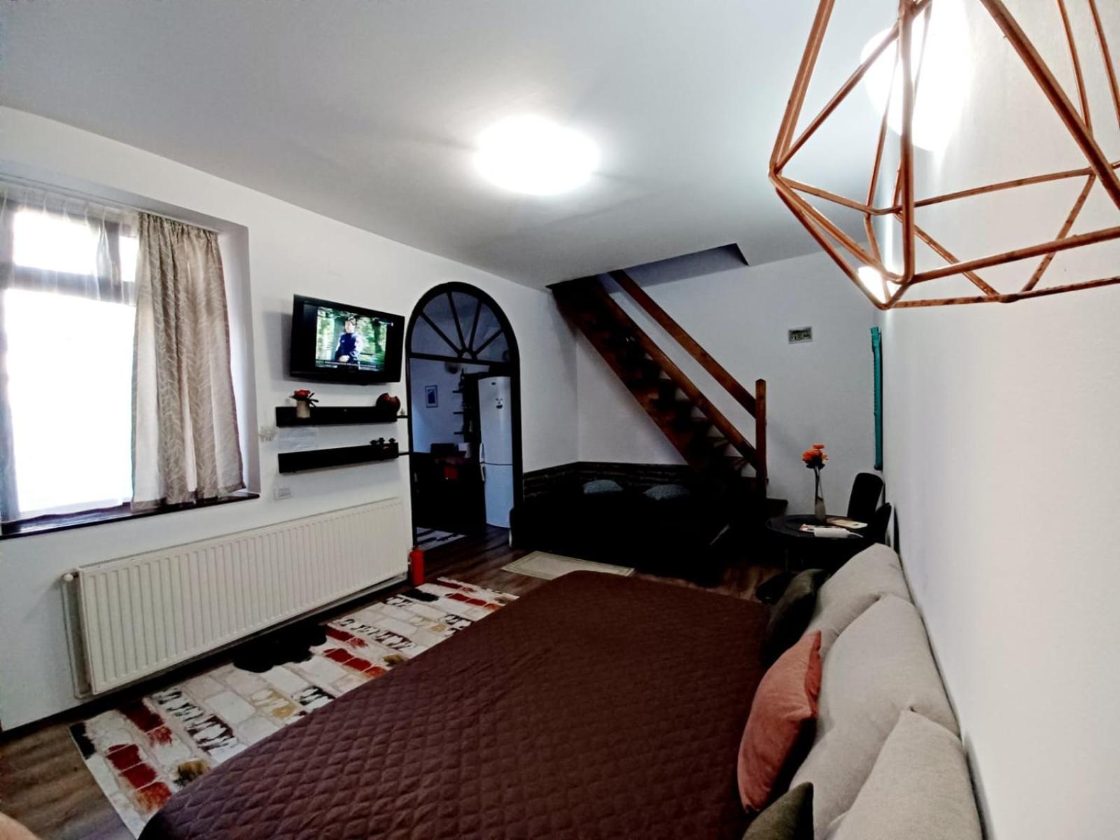 Lovely Central Apartment Brasov Exterior photo