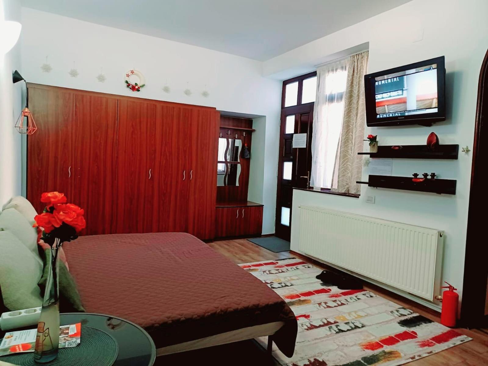 Lovely Central Apartment Brasov Exterior photo